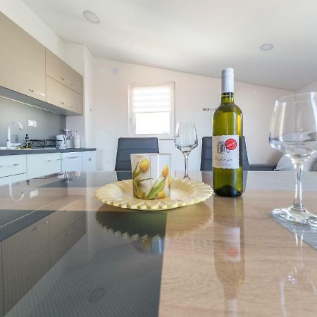 ויר Apartment ˝Soleil˝ מראה חיצוני תמונה