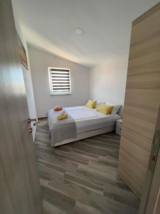 ויר Apartment ˝Soleil˝ מראה חיצוני תמונה