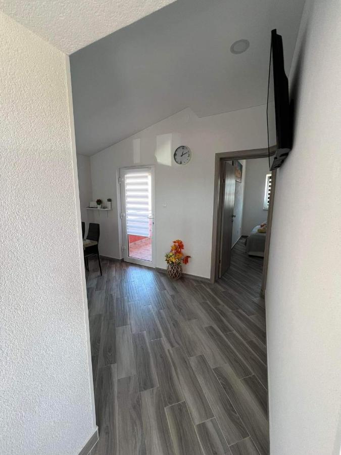 ויר Apartment ˝Soleil˝ מראה חיצוני תמונה