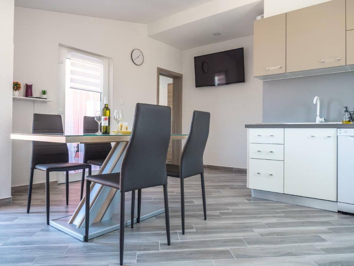 ויר Apartment ˝Soleil˝ מראה חיצוני תמונה