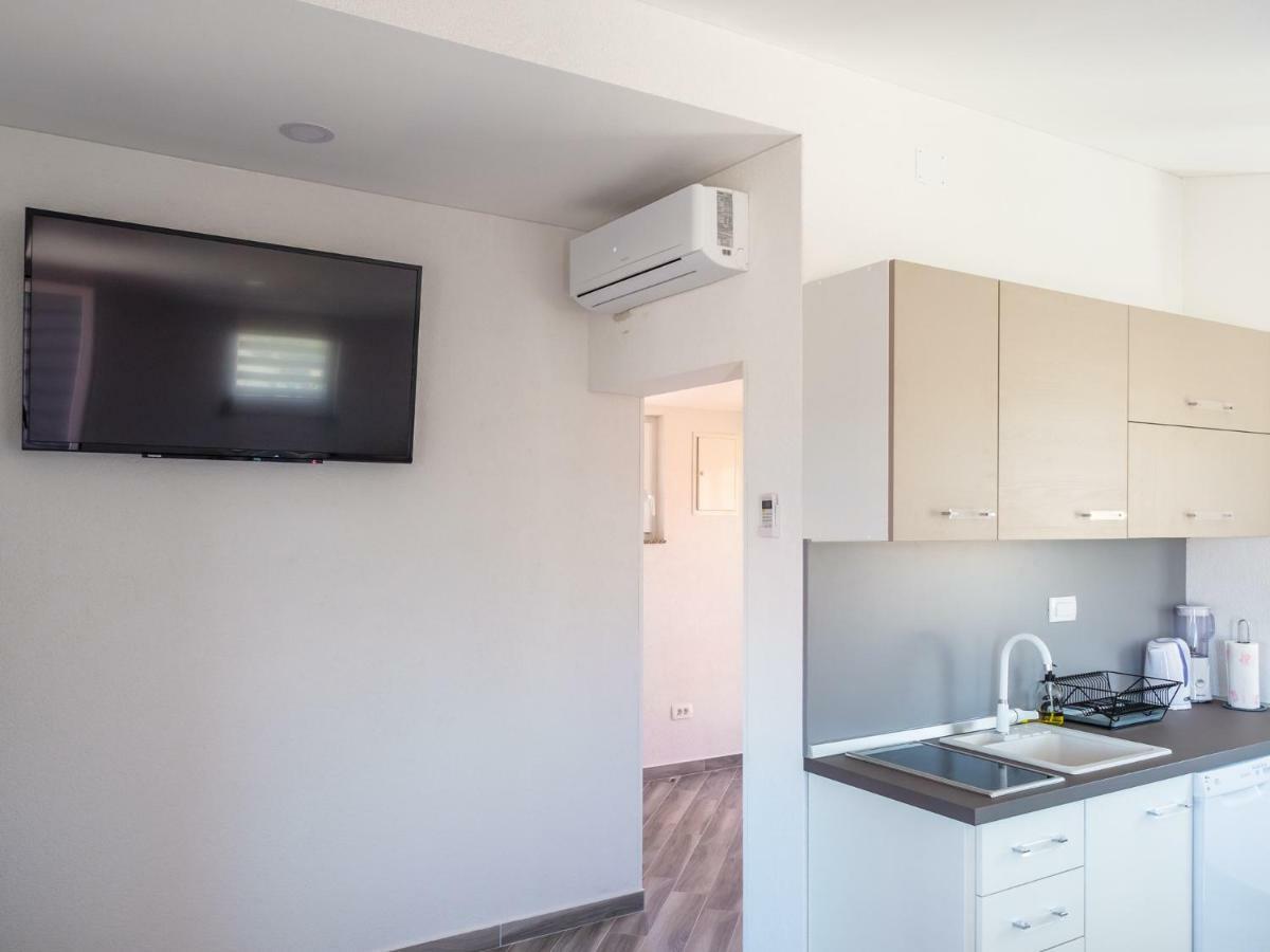 ויר Apartment ˝Soleil˝ מראה חיצוני תמונה