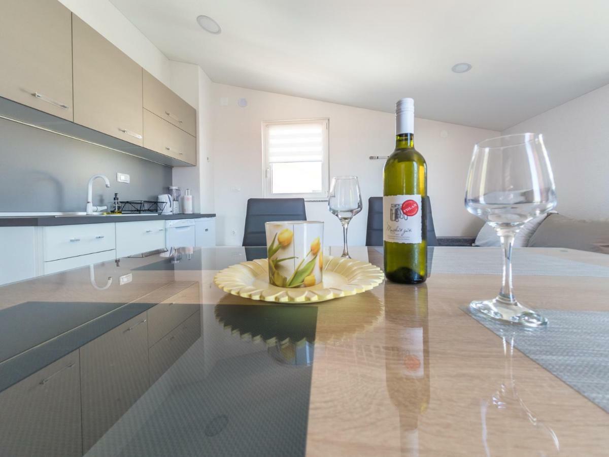 ויר Apartment ˝Soleil˝ מראה חיצוני תמונה